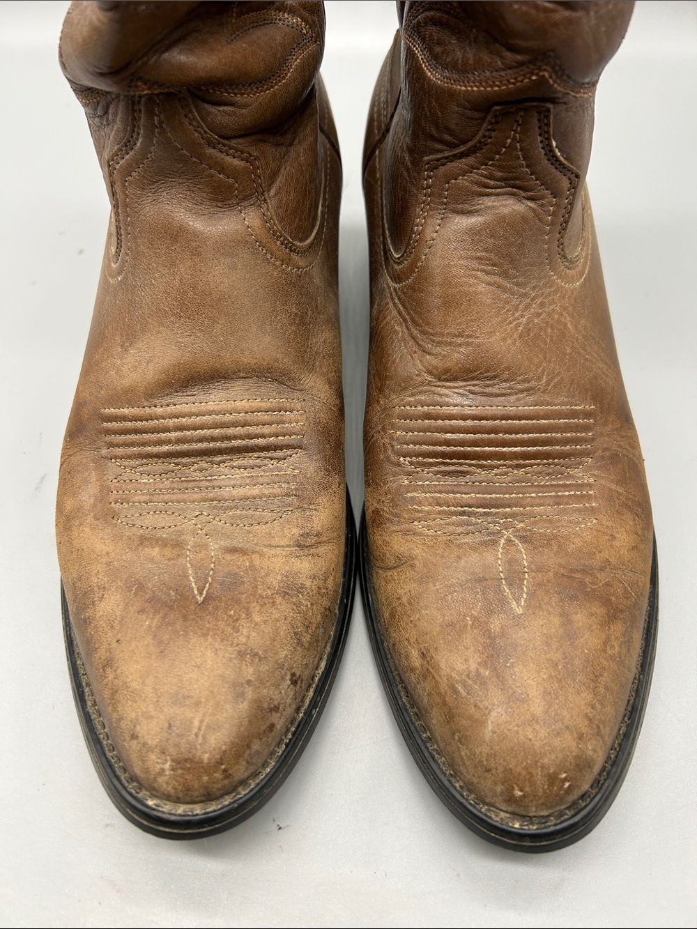 Ariat Heritage Round Toe Cowboy Western Boots - Picture 5 of 8